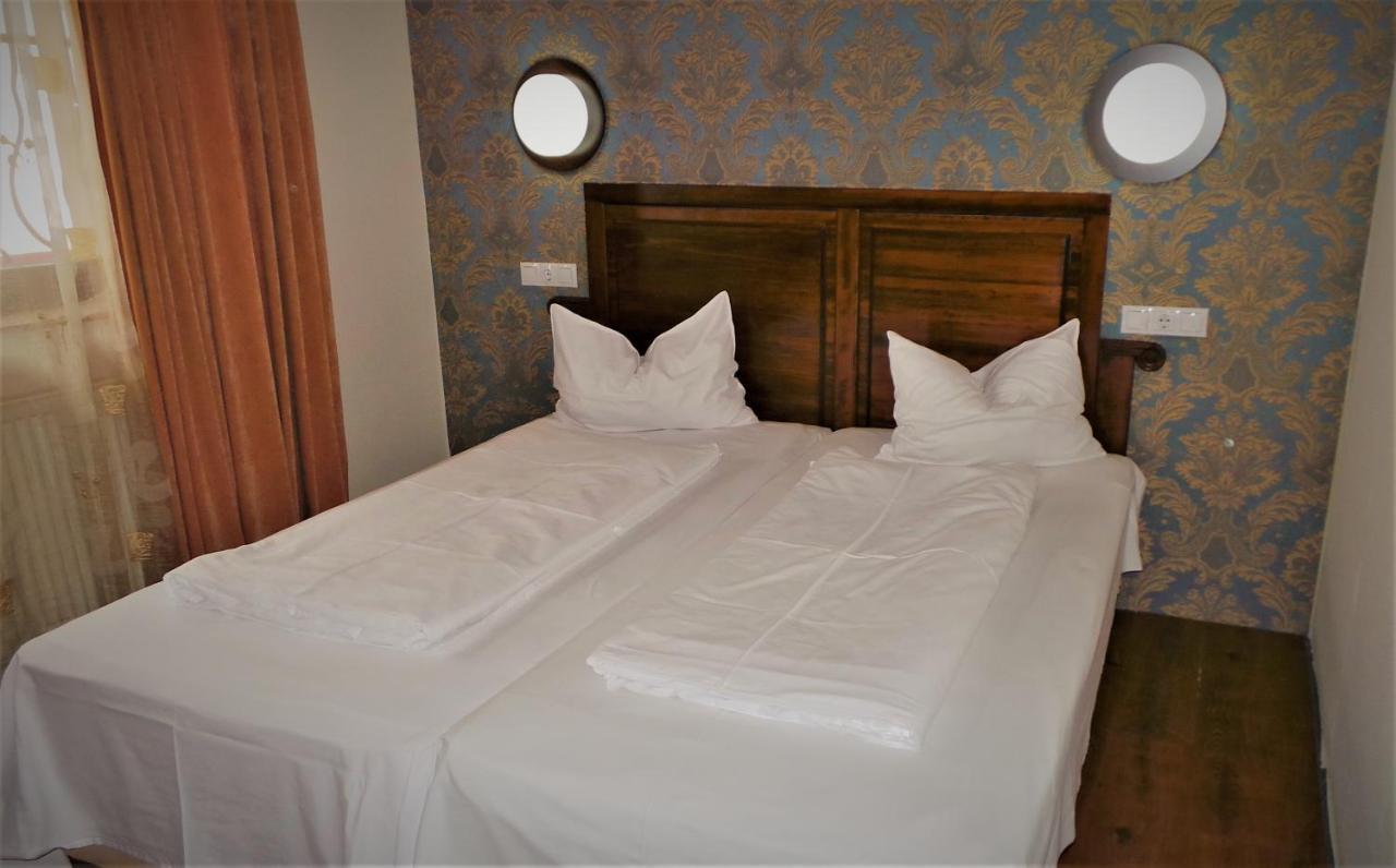 Hotel Sonne Sibiu Buitenkant foto