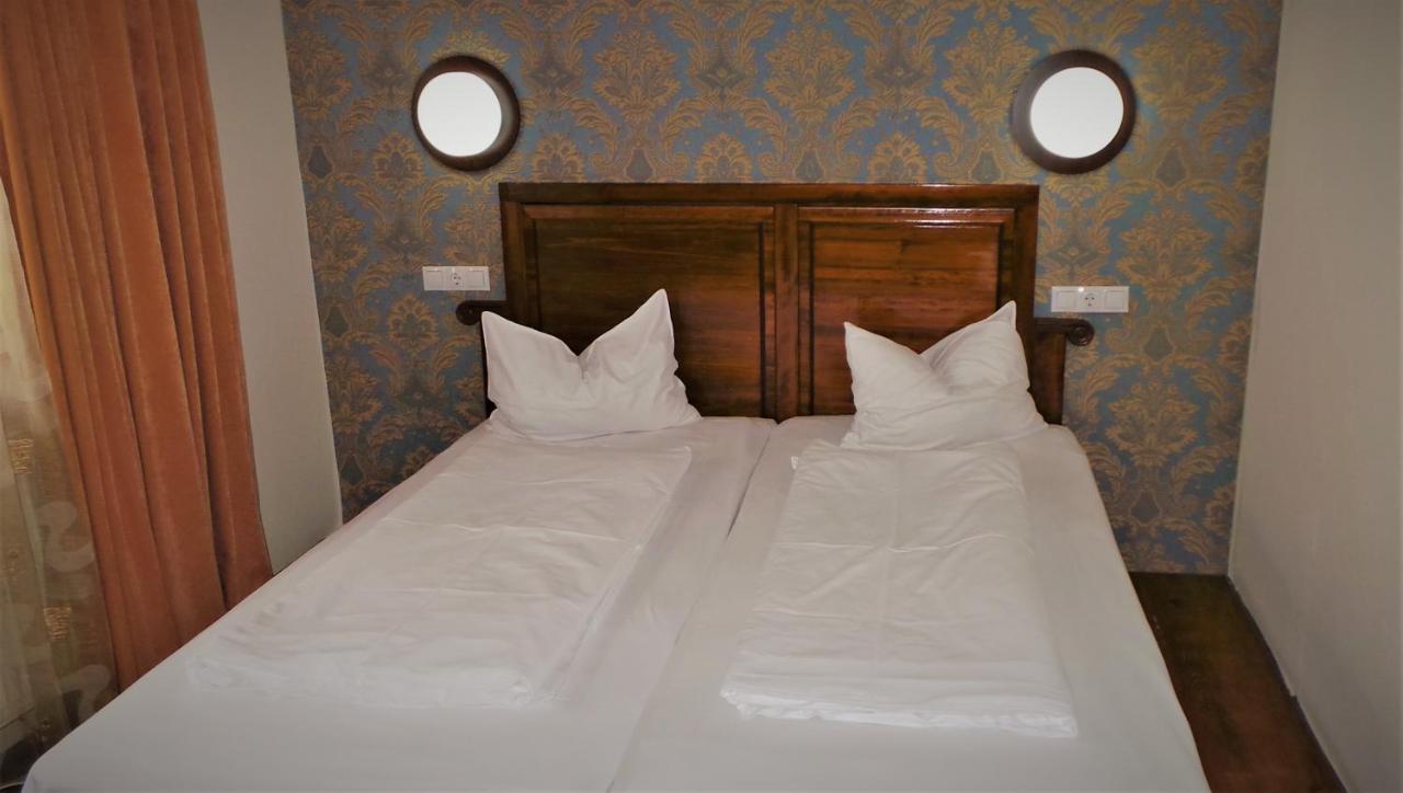 Hotel Sonne Sibiu Buitenkant foto